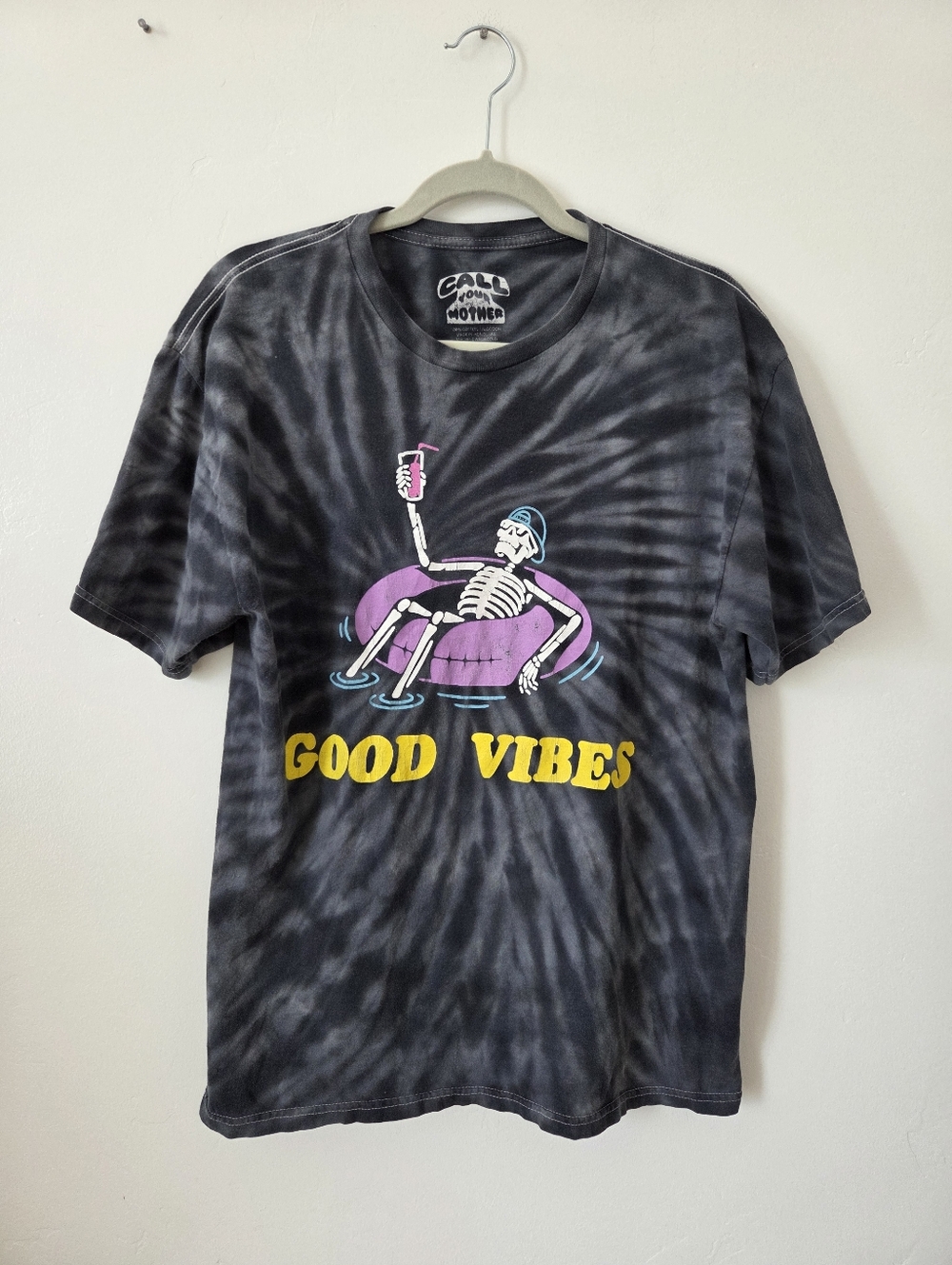 Call Your Mother Graphic Tee Skeleton Day Drinking Good Vibes Pool Skater Y2K L